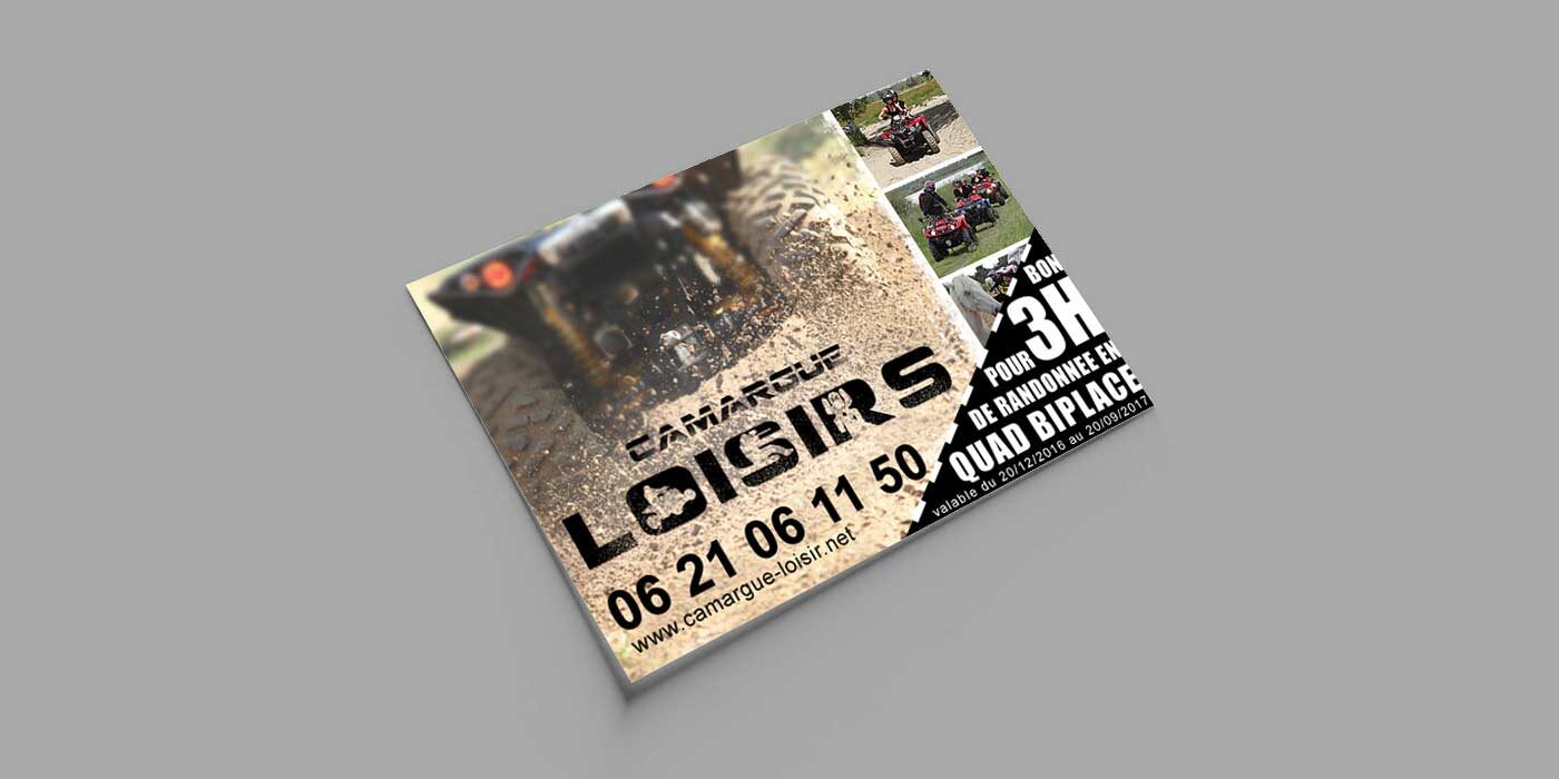 Mock-up de flyer coupon cadeau pour société de loisirs.